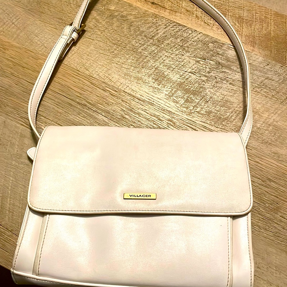 Villager purse, barely used